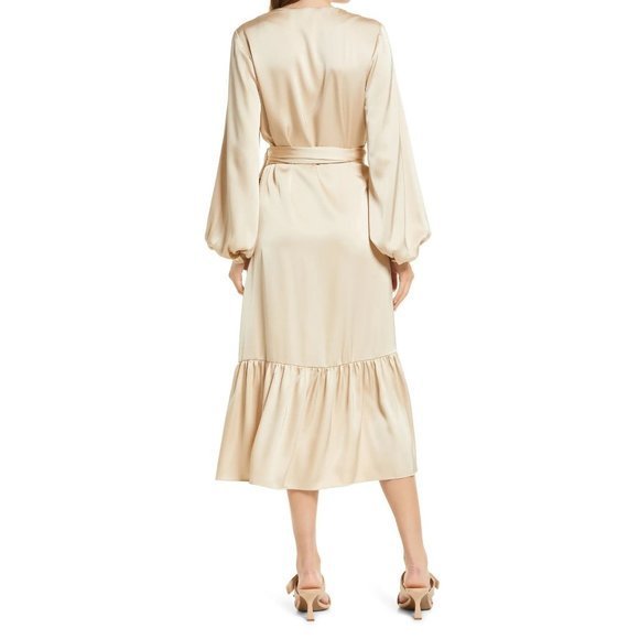 AMY LYNN Long Sleeve MIDI Wrap Dress in Oyster - Large NWT CHAMPAGNE - Picture 2 of 6
